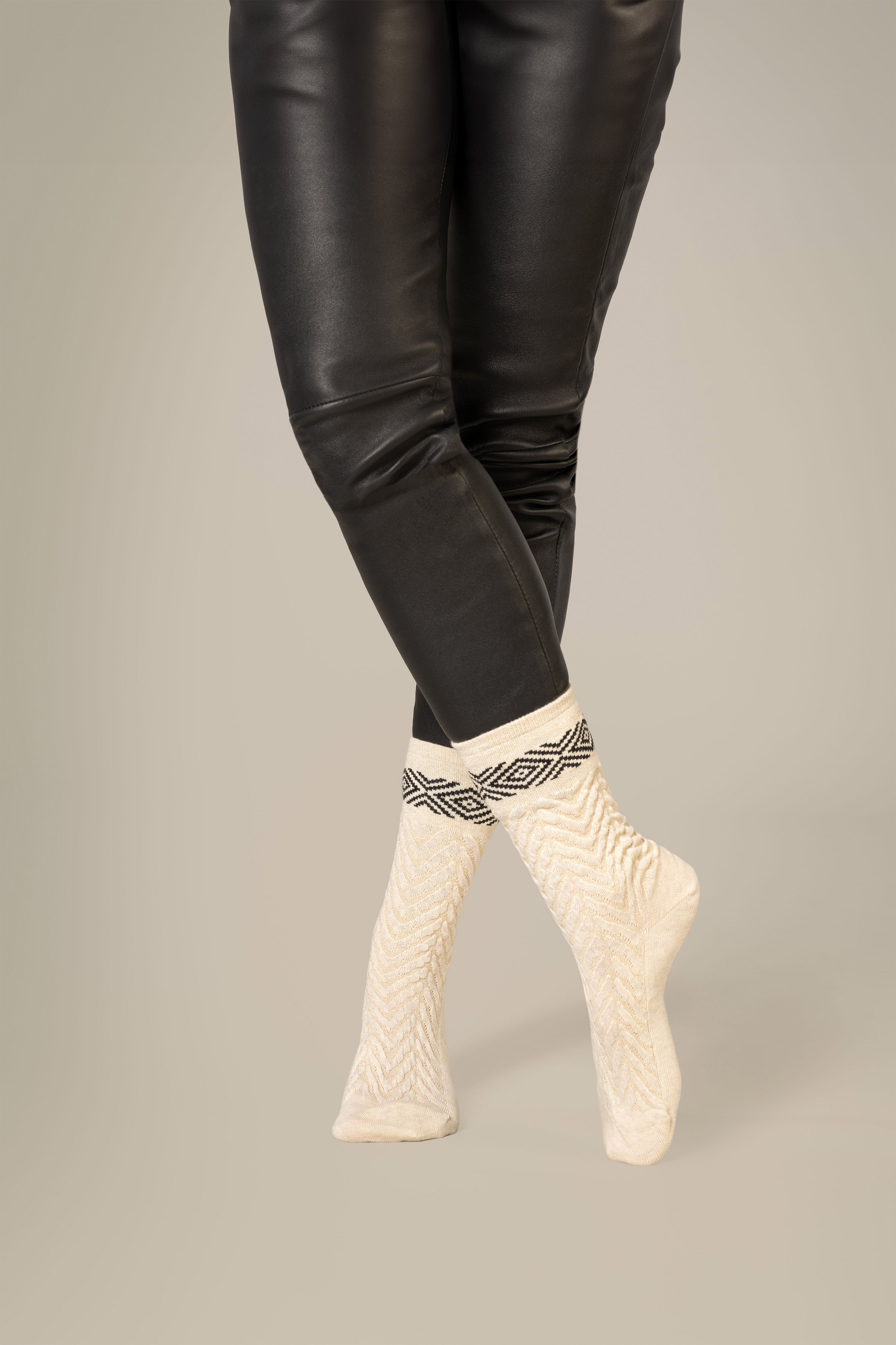 Olivia women's socks 2-pack