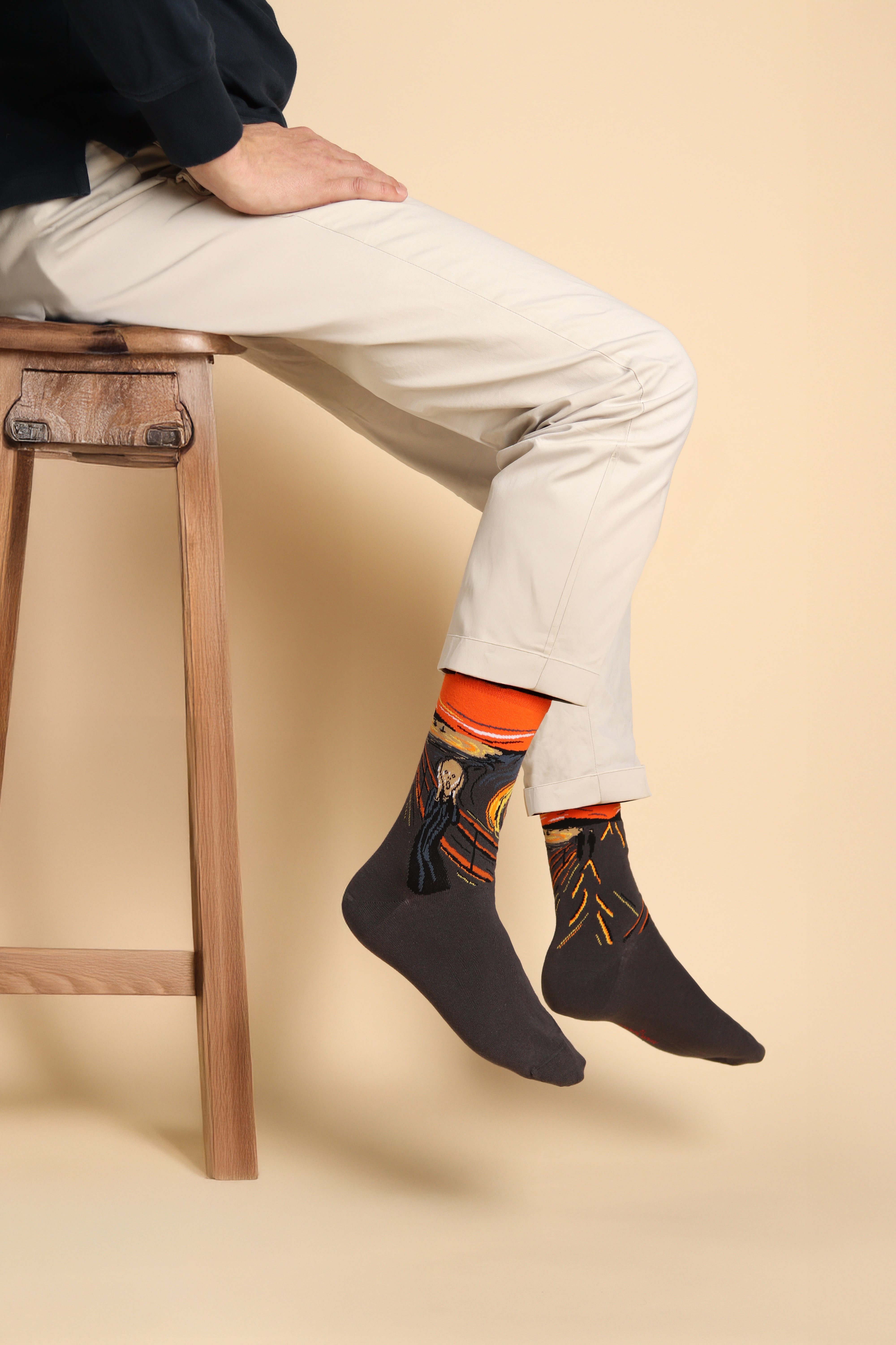 Y2 Scream taupe men's socks